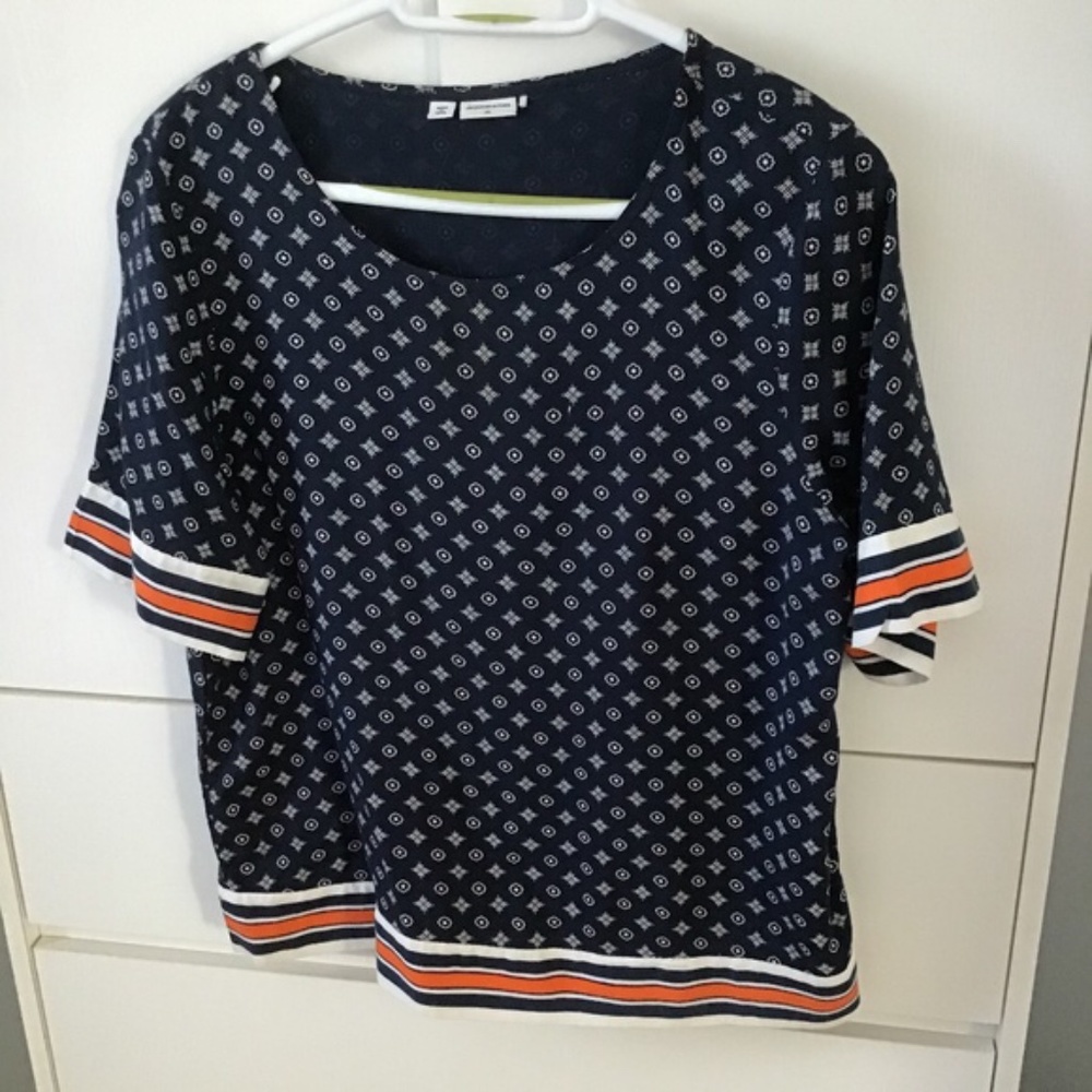 Blouse - Picture 2 of 5